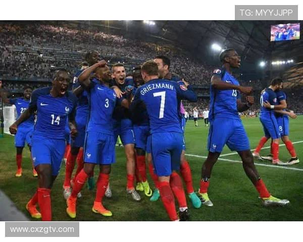 阿森纳对阵莱切斯特城历史交锋回顾与英超争冠走势前瞻分析战术看点 阿森纳对阵莱切斯特城历史交锋回顾与英超争冠走势前瞻分析战术看点